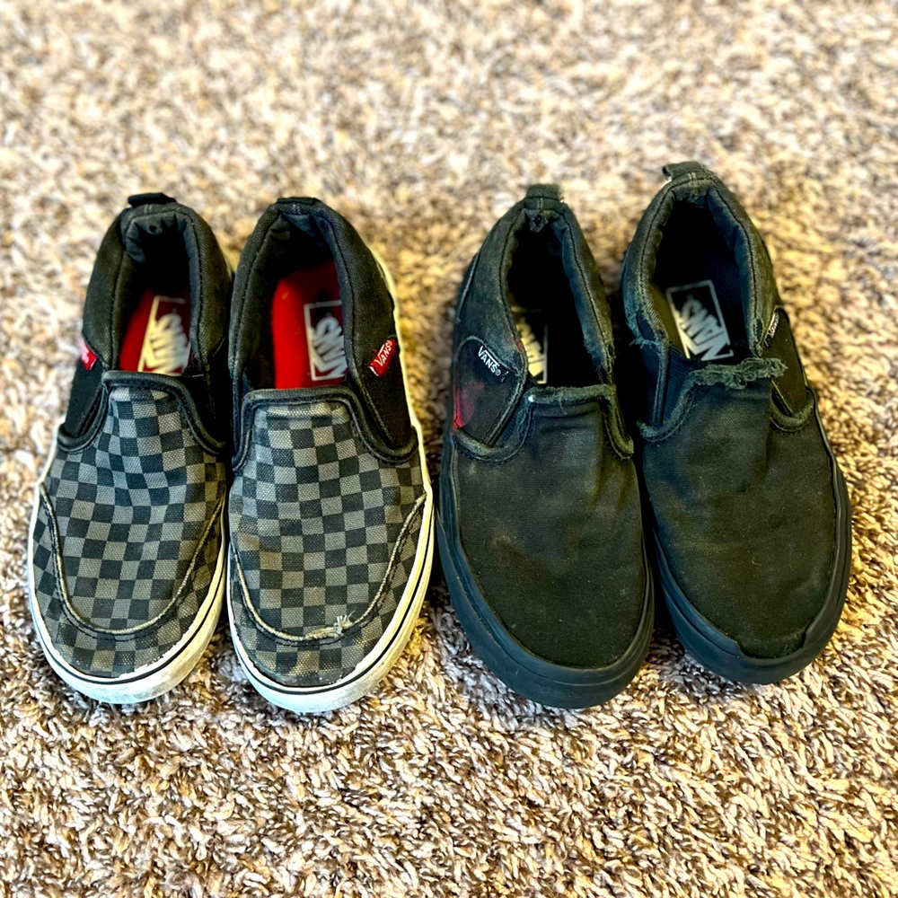 2 pairs of Vans slip on